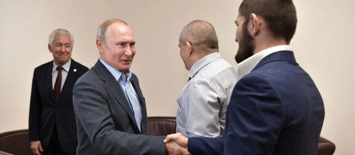 Βίντεο: Ο Πούτιν συνεχάρη τον Khabib για τη νίκη του απέναντι στον Dustin Poirier